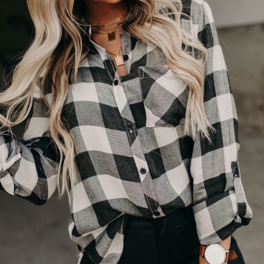 . Mindy Mae’s Market Heather Grey Buffalo Plaid Button Up Shirt
